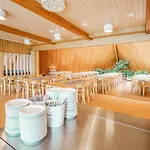ホテル Luontoleirikeskus Honkiniemi