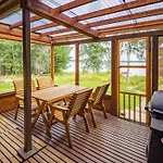 Luontoleirikeskus Honkiniemi מלון Ähtäri