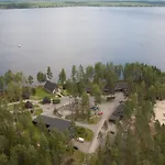 ホテル Luontoleirikeskus Honkiniemi 3*