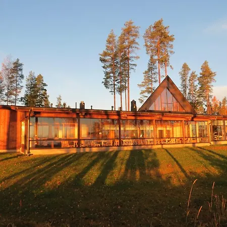 호텔 Luontoleirikeskus Honkiniemi Ähtäri